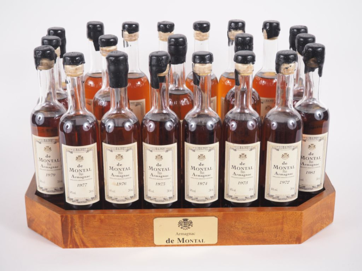 21 BOUTEILLES (20 cl) BAS ARMAGNAC DE MONTAL : 1972 à 1986/1988/1989/1