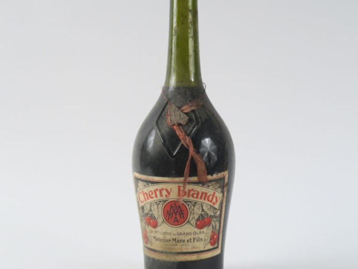 1 VIEILLE BOUTEILLE CHERRY BRANDY MEUNIER MERE   FILS - BS/CAPS AB