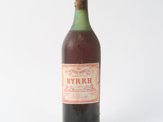 Vente aux enchères 1 VIEILLE BOUTEILLE BYRRH VIOLET FRERES - CAPS AB