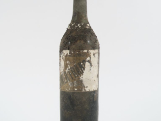 Vente aux enchères 1 VIEILLE BOUTEILLE AMER FRANCA - BS/EA - CAPS ÉTAIN