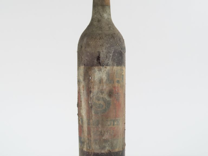 1 VIEILLE BOUTEILLE VERMOUTH SALS - BS/EA - CAPS ÉTAIN