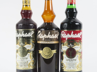 Vente aux enchères 3 BOUTEILLES ST RAPHAËL : 2 BLANCS - 1 ROUGE