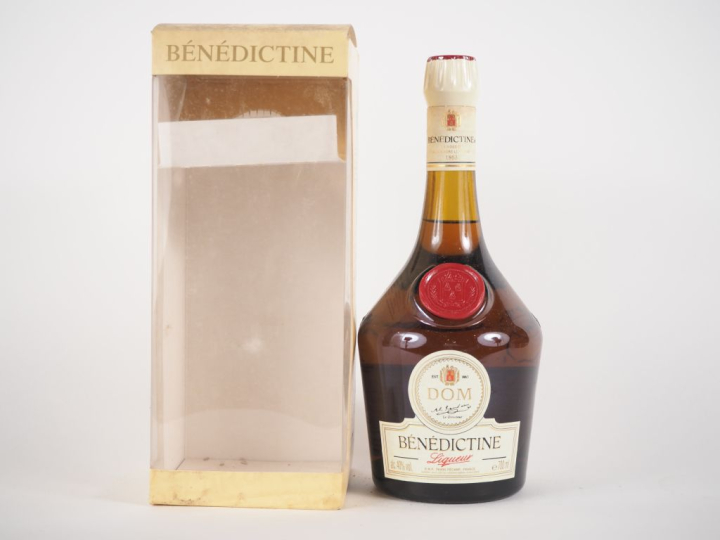 1 BOUTEILLE BÉNÉDICTINE DOM 40° - COFFRET