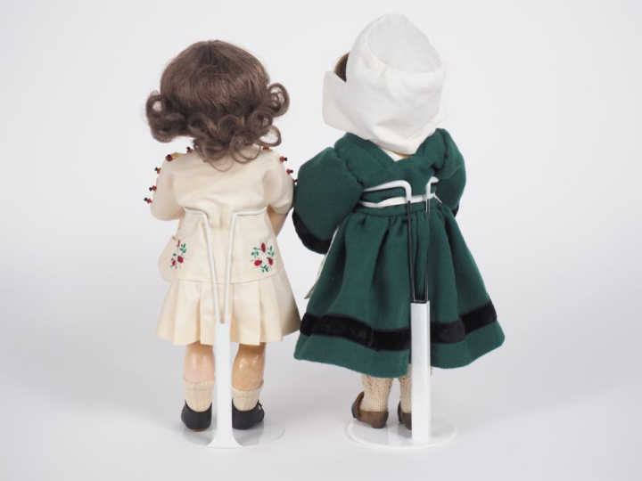 Lot de 2 poupées : Poupée Bleuette de fabrication française et SFBJ mo