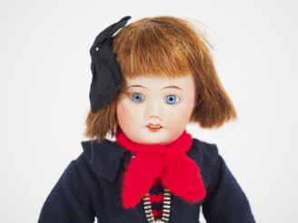 Vente aux enchères Poupée Bleuette SFBJ 60 8/0 tête porcelaine bouche ouverte les yeux so