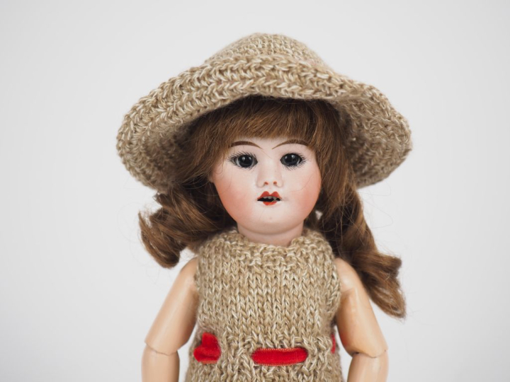 Poupée type Bleuette SFBJ moule 60 6/0 tête porcelaine bouche ouverte 