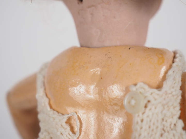 Poupée SFBJ hybride tête porcelaine bouche ouverte yeux basculants ble
