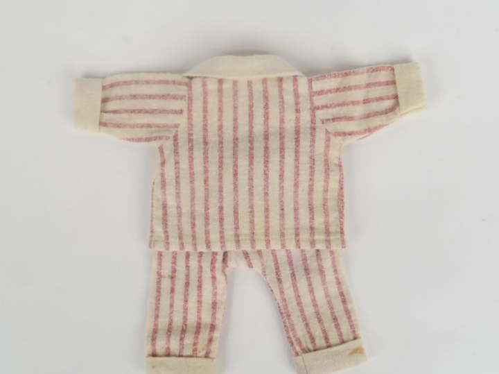 « Huit heures », pyjama. Bel état. 1930-1931