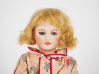 Vente aux enchères Poupée SFBJ 301 Paris 2/0 tête porcelaine bouche ouverte yeux basculan