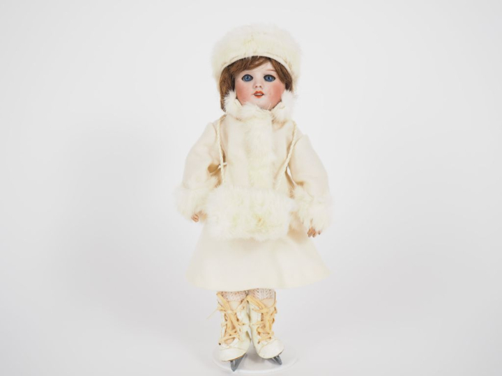  Poupée  Bleuette SFBJ  moule 60 8/0 tête porcelaine bouche ouverte ye