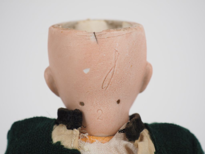Très jolie poupée Bleuette moule de caractère SFBJ 251 tête porcelaine