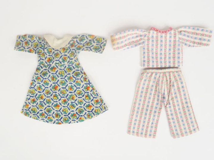 « Chez soi ». Bel état 1949. On y joint « Bonsoir » pyjama 1948-49  Ga