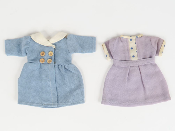 Lot de 2 robes Gauthier Languereau dont la robe « sérieuse » de 1940 e