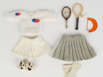 Vente aux enchères Lot de vêtements : costumes de tennis inspiré des vêtements Gautier La