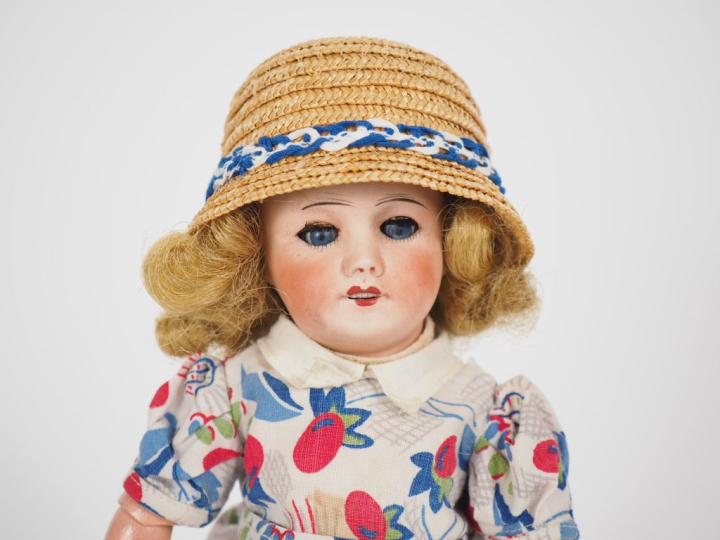 Poupée Bleuette Unisfrance tête porcelaine bouche ouverte yeux bascula