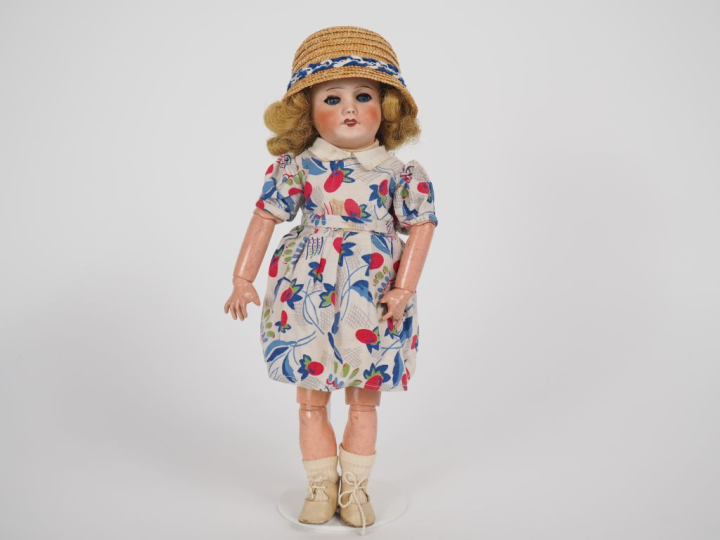 Poupée Bleuette Unisfrance tête porcelaine bouche ouverte yeux bascula