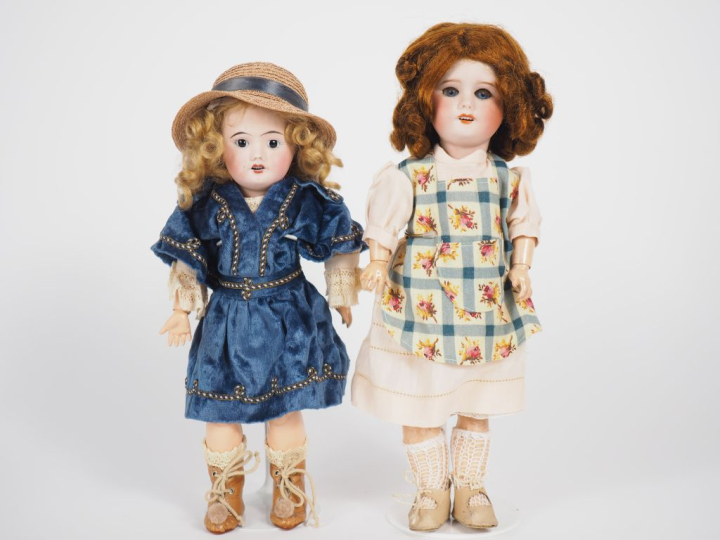  Lot de 2 poupées : Bleuette SFBJ 60 8/0 restaurée. Taille 27 cm. Très