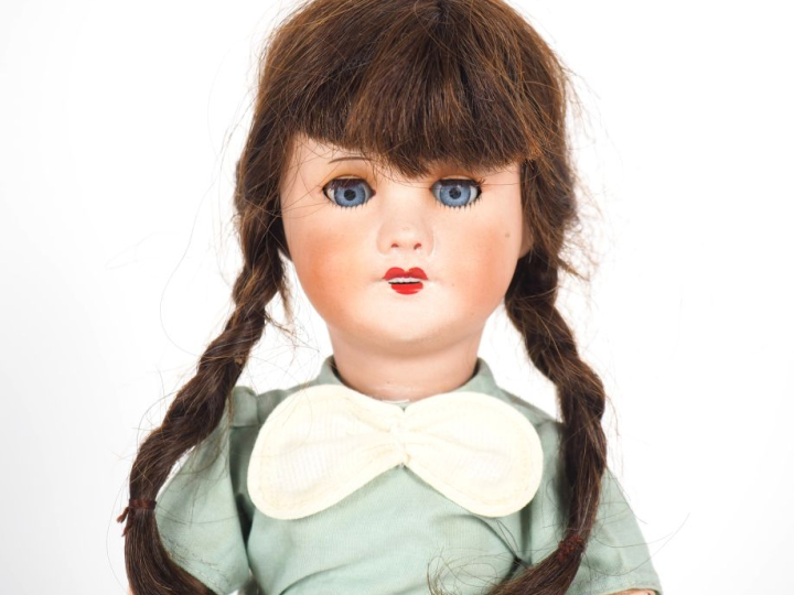 Poupée Type Rosette Unisfrance 301 tête porcelaine bouche ouverte yeux