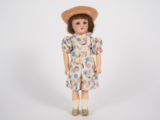 Vente aux enchères Poupée Bleuette Unisfrance 301  1 1/4  tête porcelaine bouche ouverte 