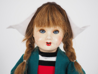 Vente aux enchères Poupée Rosette entièrement en composition marquée 3 sur la tête et 3 s