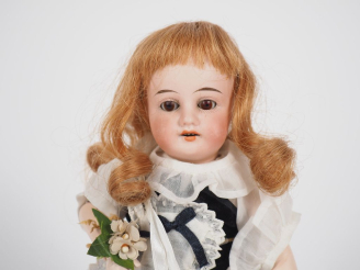 Vente aux enchères Poupée de fabrication allemande Mon trésor bouche ouverte  yeux bascul