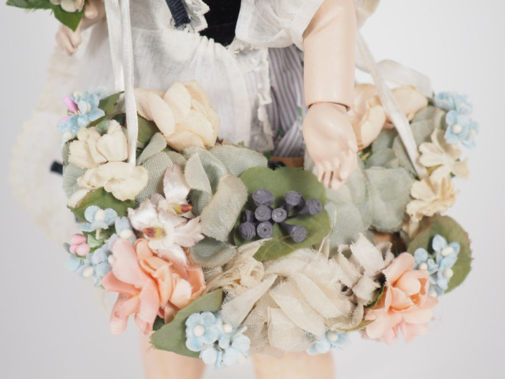 Poupée de fabrication allemande Mon trésor bouche ouverte  yeux bascul