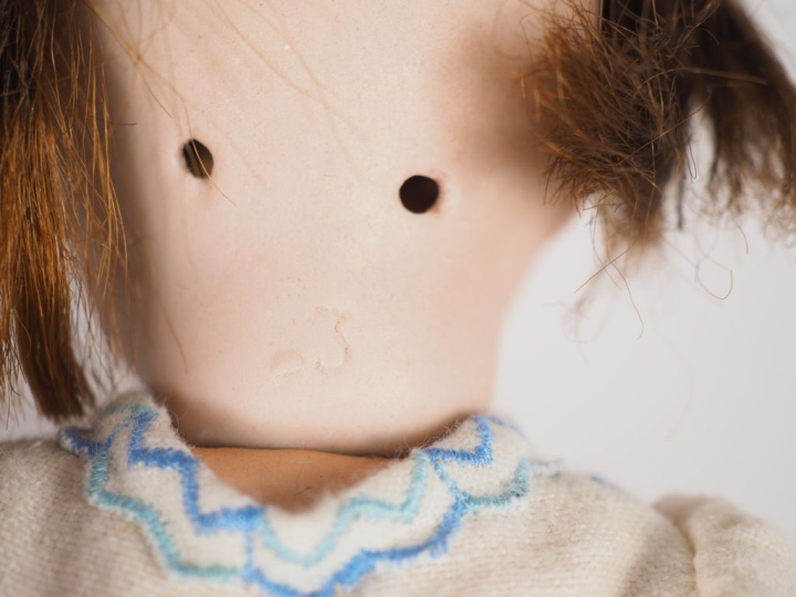 Joli bébé de caractère de la SFBJ moule 251 tête porcelaine bouche ouv