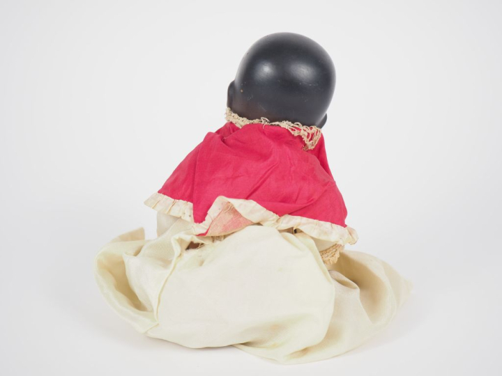 Petit bébé de caractère nouveau-né de couleur de fabrication allemande