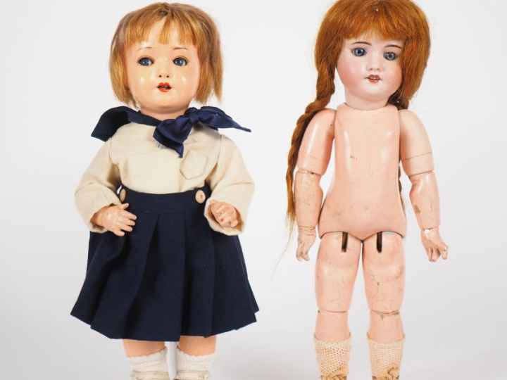 Lot de 2 poupées anciennes comprenant SFBJ 60 tête porcelaine Paris ma