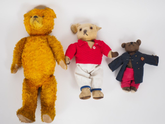 Vente aux enchères Lot de 3 ours dont 2 ours anciens, un des années 50, un des années 30 
