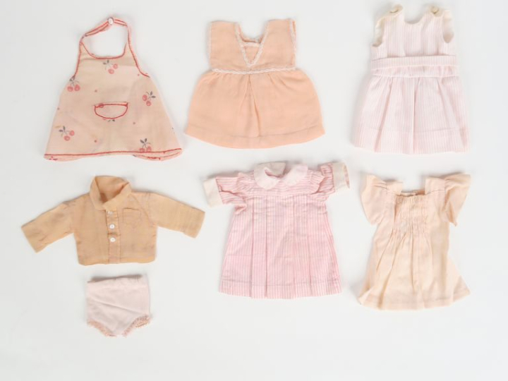 Lot de vêtements pour poupée ancienne taille Bleuette ou Bleuette elle