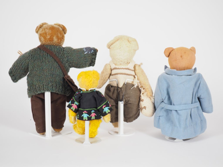 Lot d’ours en peluche en état d’usage dont certains anciens taille de 