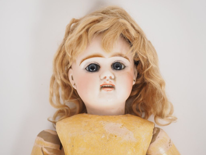 Poupée tête porcelaine marquée E8D déposé Etienne Denamur BO yeux fixe