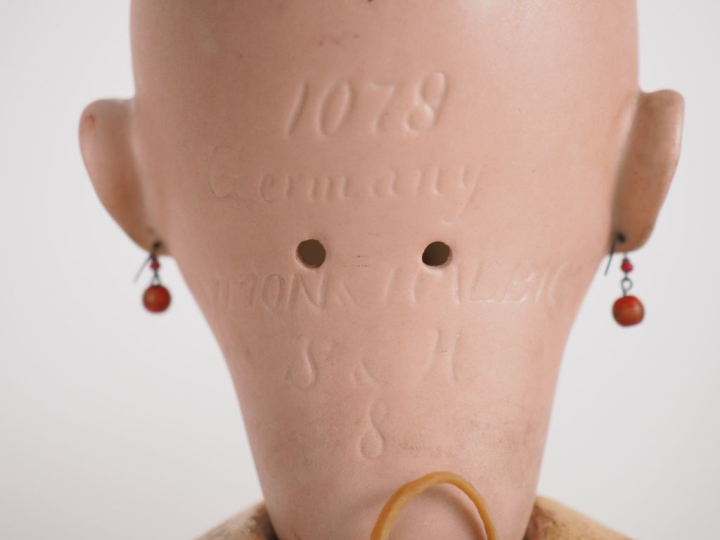 Lot de 3 poupées, tête porcelaine dont 2 Jules Verlingue à l’ancre, fè