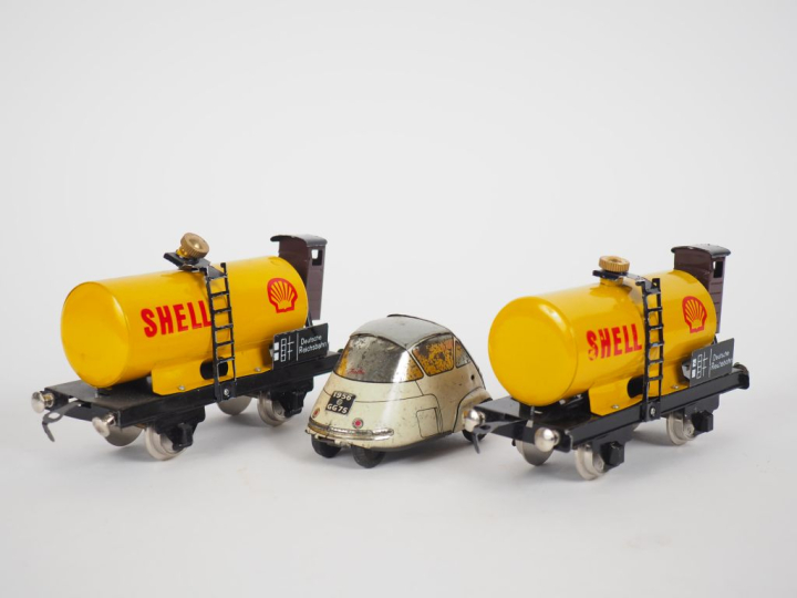 Lot de deux wagons citernes SHELL guérite Deutsche Reichsbahn en 0 on 