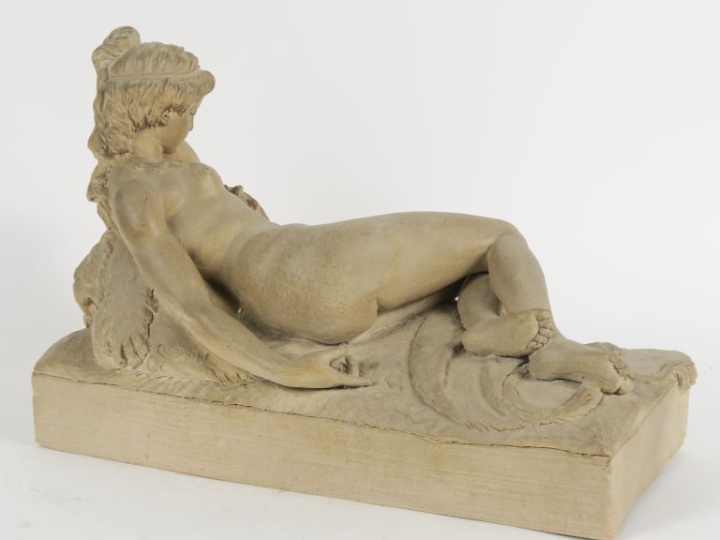 CLODION (d'après).  "Jeune fille ou divinité dénudée allongée" Sculptu