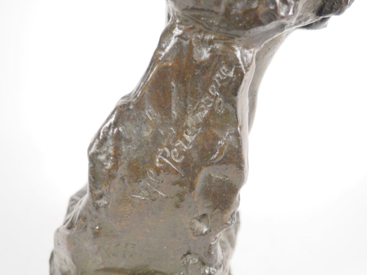 W. PERELMAGNE "Fillette"  Bronze Signé H. 28 cm