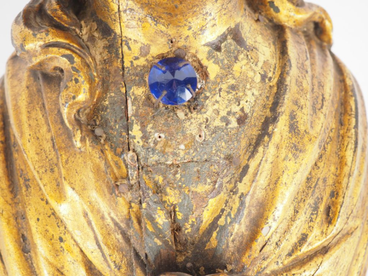 Ecole française XVIIème.  "Buste de jeune femme laurée" Sculpture en b