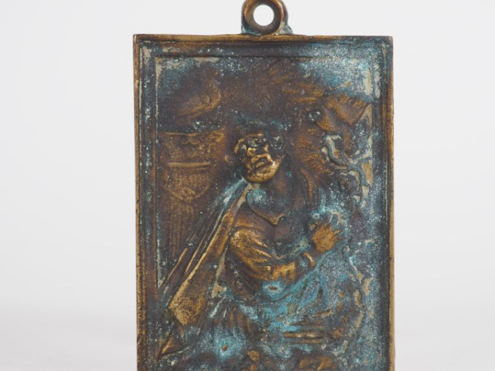 Plaque XIXème en bronze "le reniement de St Pierre"  Dim. 11 x 7 cm