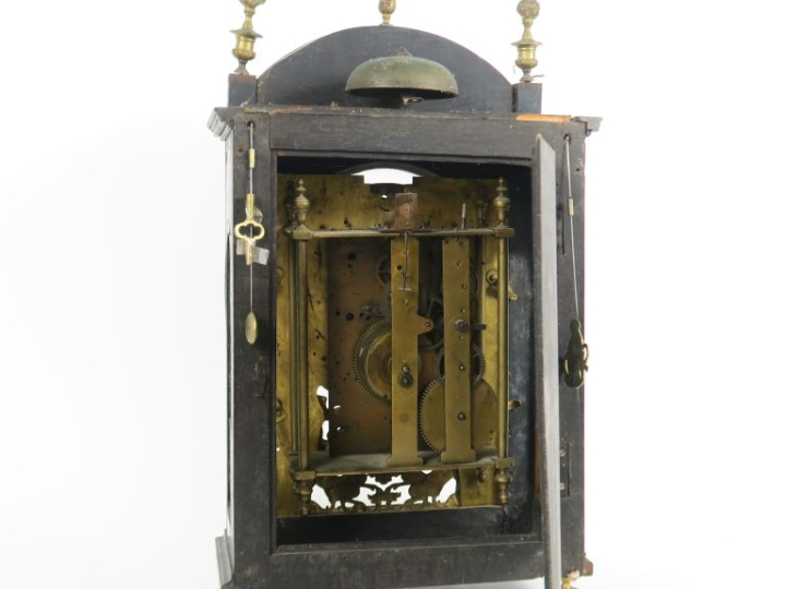 Cartel Régence en placage d'ébène fileté de laiton et bronze, cadran e