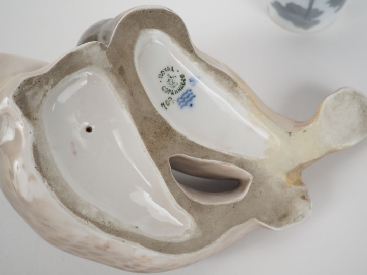 ROYAL COPENHAGUE. "les deux phoques" Groupe en porcelaine  (restauré, 