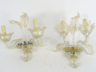 Vente aux enchères Paire d'appliques doubles en verre de Venise en verre translucide pail