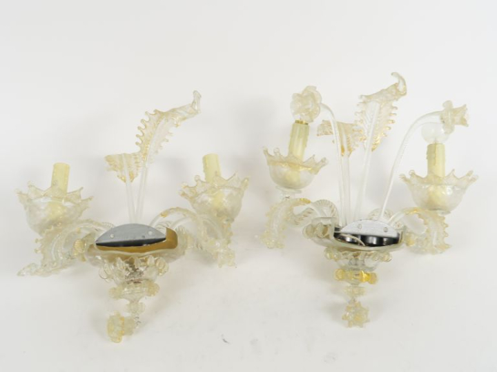 Paire d'appliques doubles en verre de Venise en verre translucide pail
