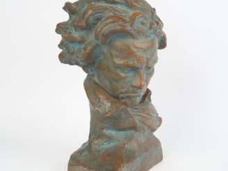 Vente aux enchères U. CIPRIANI. "portrait de Beethoven" Sculpture en terre cuite patinée 