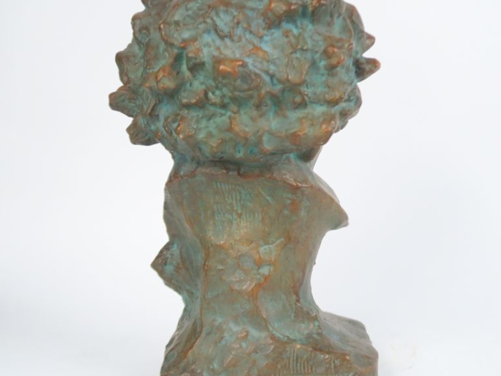 U. CIPRIANI. "portrait de Beethoven" Sculpture en terre cuite patinée 