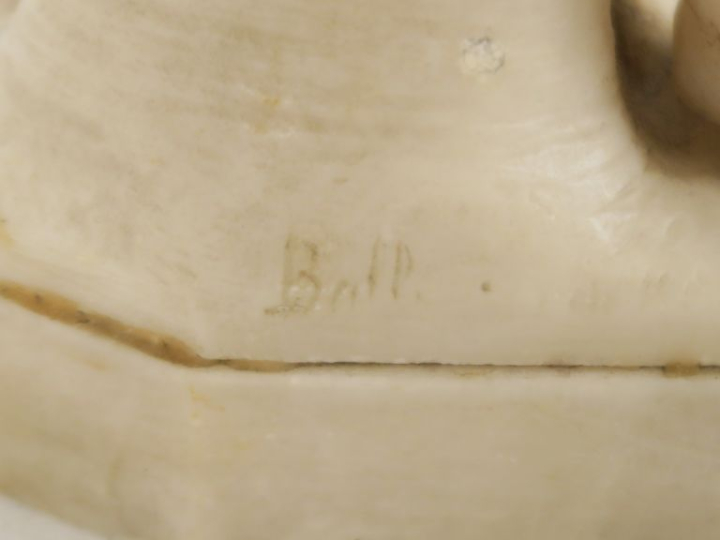 Ecole française XIXème.  "l'amour" Sculpture en albatre Signée H. 52 c