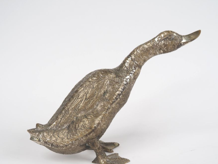 Sujet en bronze argenté "canard" H. 15,5 cm