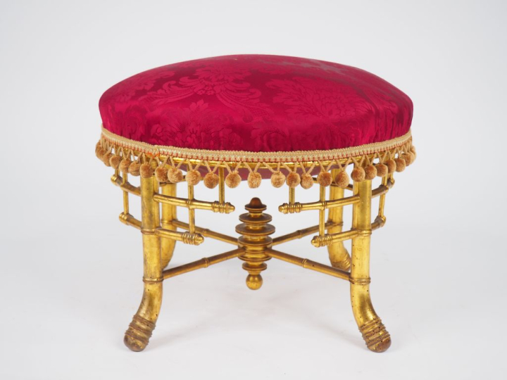 Tabouret Napoléon III piétement bambou en bois doré, assise en soie po