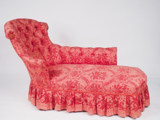 Vente aux enchères Mobilier de salon Napoléon III garniture de tissu imprimée framboise c