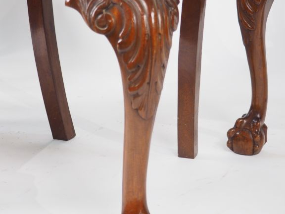 4 chaises anglaises XIXème "Chippendale" en acajou et placage d'acajou